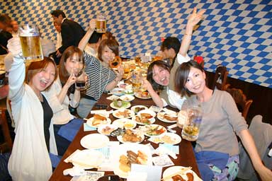 オクトーバーフェストin大阪2012／みんなでプロースト（乾杯）！